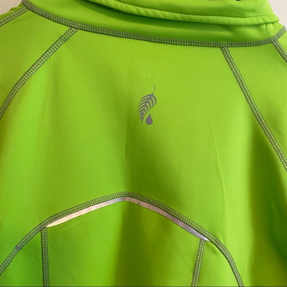 Melaleuca gorgeous lime green reflective jacket. Clean - Picture 5 of 6